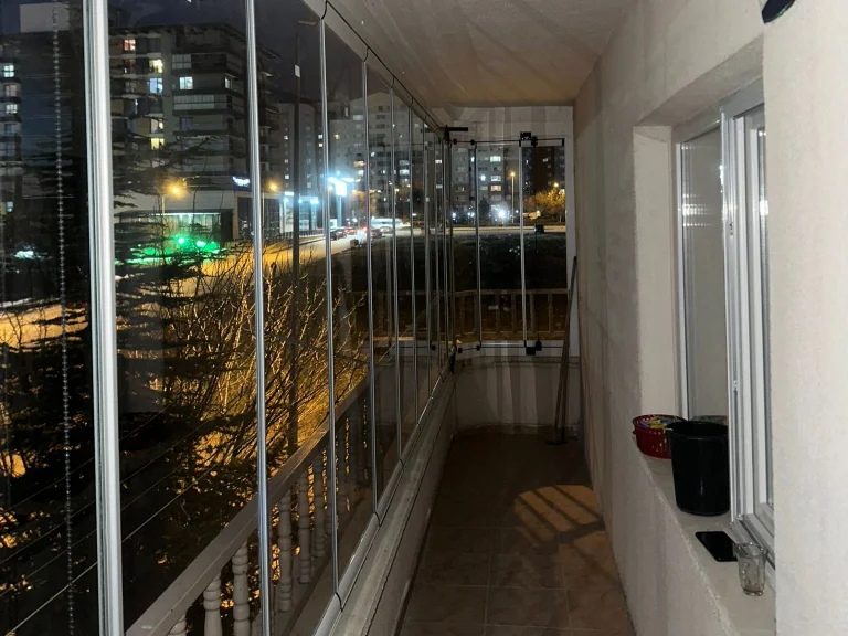 Ankara Batıkent'te Kaliteli ve Uygun Fiyatlı Isı Camlı Cam Balkon