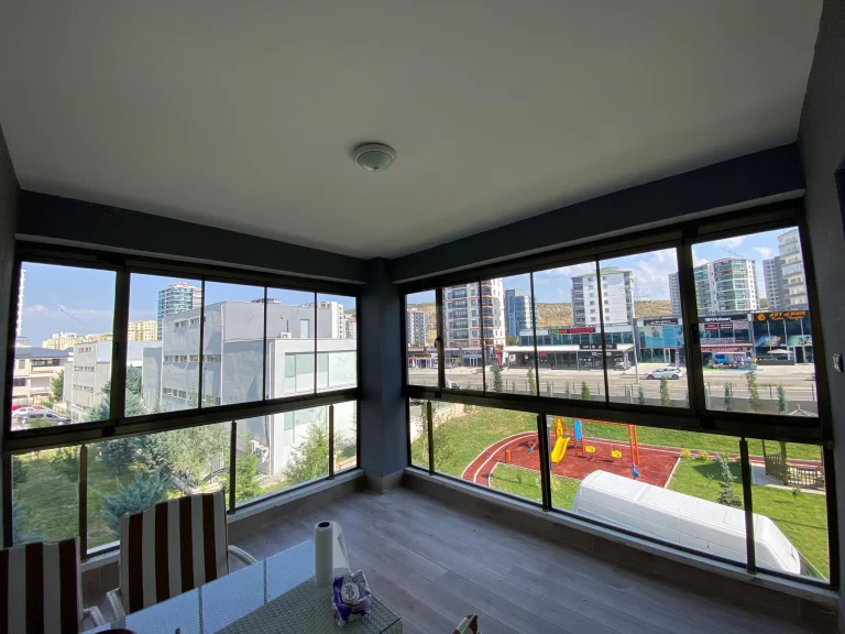 Bağlıca'nın Tercihi: ŞEN PEN Cam Balkon İmalat Satış ve Montaj