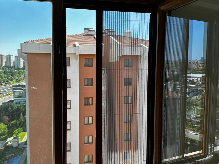 Çukurambar Sineklik Sistemleri: Sineklerden Korunmanın En Şık Yolu