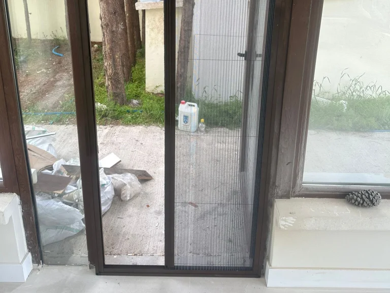Şen Pen PVC Cam Balkon: Ankara'da Kedi Tülü Sineklik İmalatı, Satış ve Montaj Hizmetleri