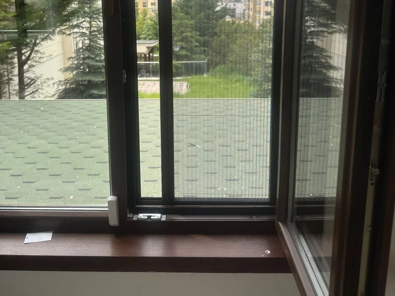 Şen Pen PVC Cam Balkon: Eryaman'da Kedi Tülü Sineklik Çözümleri